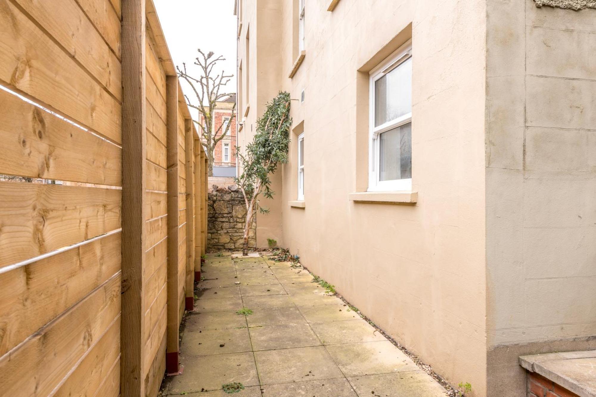 Centralised Garden Flat With Free Parking By Prescott Apartments Bristol Exterior photo